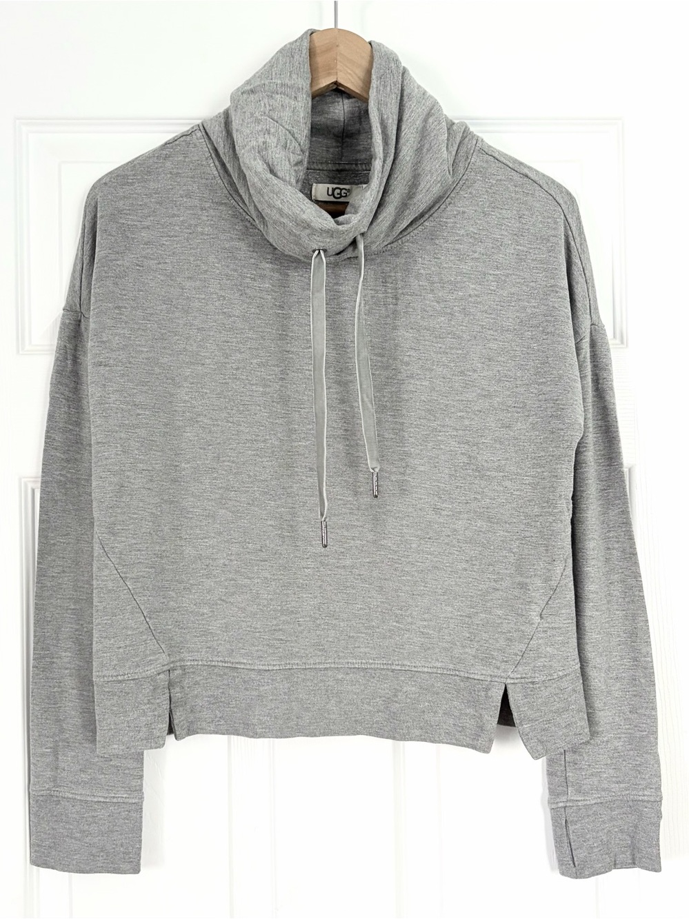 UGG Pullover Sweatshirt Size S